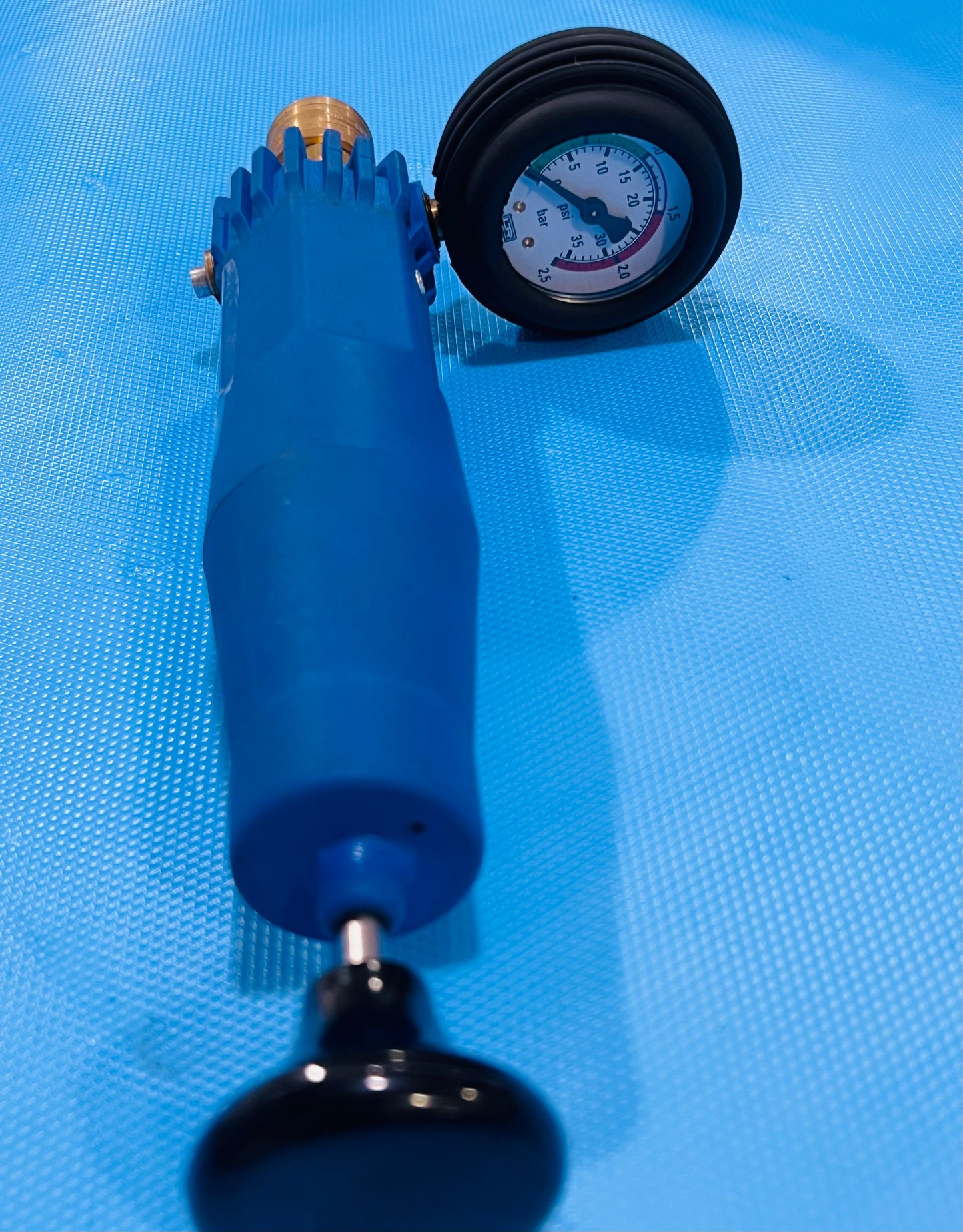 COOLING SYSTEM TESTER Part No. 00-0002-09015